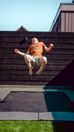 Avyna Pro-Line Flatground Trampoline - 305 X 225 Cm - Grijs -Oase Velda Winkel 1900 1069 flatground 305 225 sfeer 4