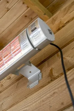 Eurom Golden 2000 Ultra RCD Terrasverwarmer 23 Eurom Golden 2000 Ultra RCD Terrasverwarmer -Oase Velda Winkel 900 600 8713415333893 golden 2000 ultra rcd sfeer 4