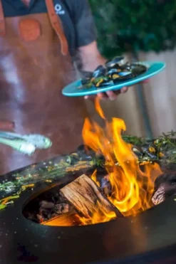 OFYR Classic Black 100 9 OFYR Classic Black 100 -Oase Velda Winkel 900 600 ofyr locatie shoot2166 1