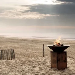 OFYR Classic Corten 85 -Oase Velda Winkel 900 900 ofyr strand liggend 1000x1000 1