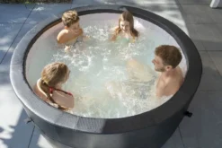 EXIT TOYS EXIT Leather Premium Opbouw Spa - 4-6 Persoons -Oase Velda Winkel exit leather premium 6 opblaasbare spa sfeer tuin 3