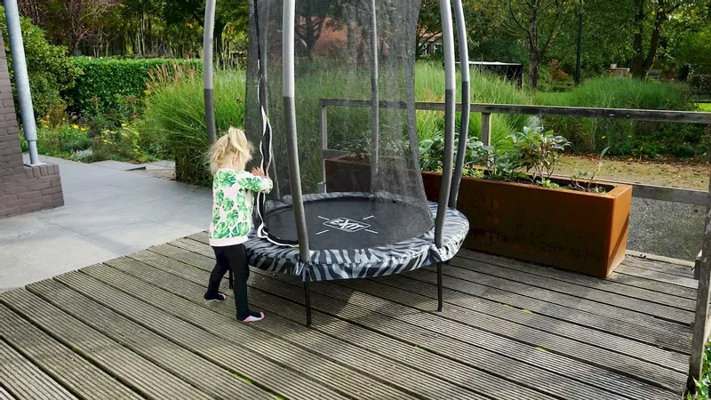 EXIT TOYS Exit Tiggy Junior 140 Cm Trampoline Met Net - Zwart/grijs 11 EXIT TOYS Exit Tiggy Junior 140 Cm Trampoline Met Net - Zwart/grijs - Afbeelding 9